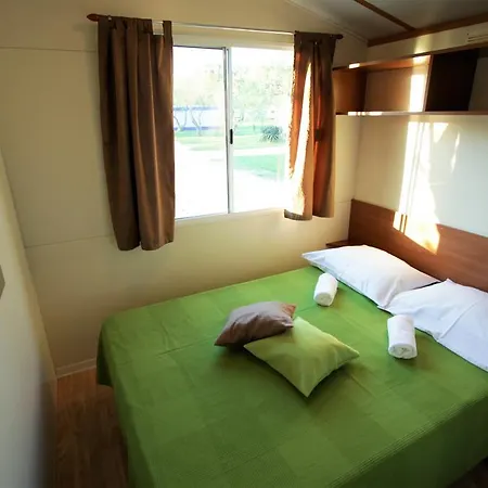假日公园 Mobile Homes T&g 斯维蒂佩塔
